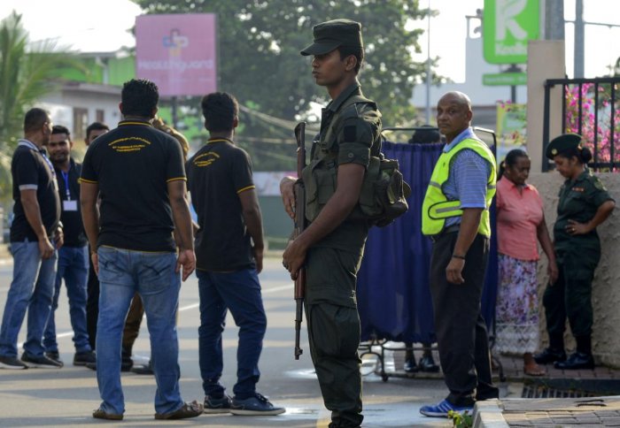 श्रीलङ्कामा कफ्र्यू आदेश उल्लङ्घन गर्ने २६ हजार व्यक्ति पक्राउ