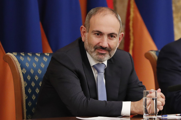 आर्मेनियाका प्रधानमन्त्री कोरोनाभाइरसमुक्त, सुरक्षा प्रमुखहरू बर्खास्त