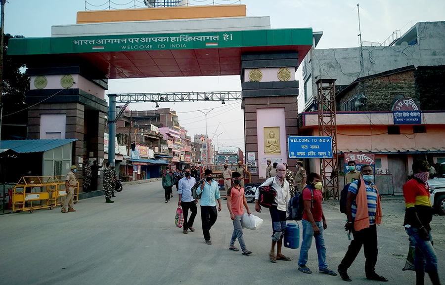 बेलहिया नाकाबाट ४३१ भित्रिए, एक हजार १२८ भारतीय बाहिरिए