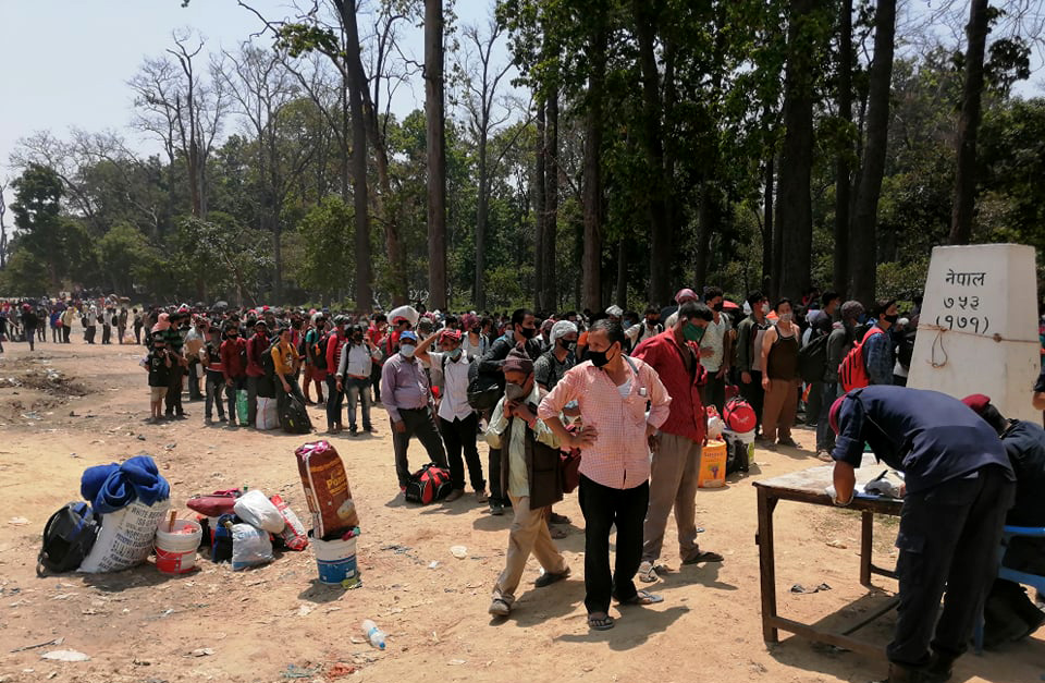 भारतबाट नेपाली आउने क्रम जारी, एक हजार ७९२ भित्रिए, ५८० भारतीय बाहिरिए