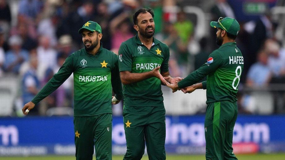 पाकिस्तान क्रिकेट टोलीका दशमध्ये छ खेलाडी कोरोनामुक्त