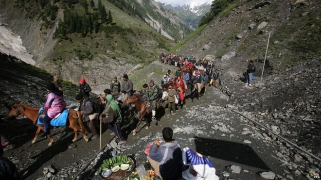 कोरोना महामारीले भारतमा अमरनाथ यात्रा रोकियो