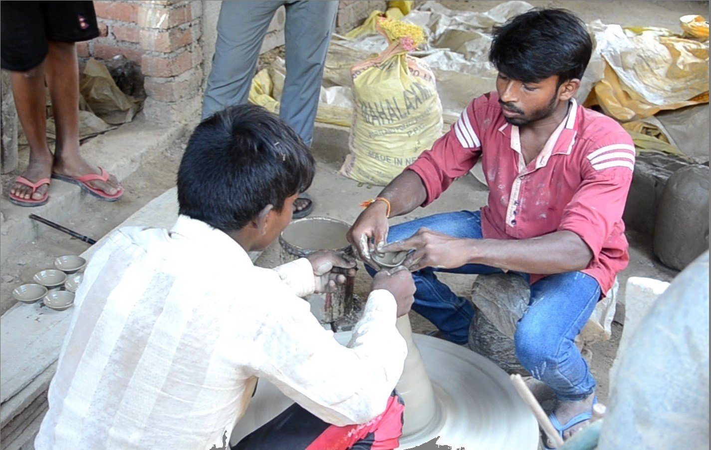 दियो बेचेरै पक्की घर बनाउने दाजुभाइको सपना