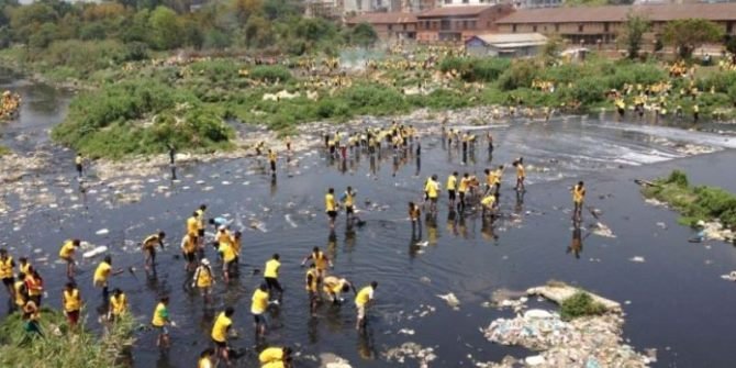 वाग्मतीमा फोहर फाल्ने तीन कम्पनी कारवाहीमा   