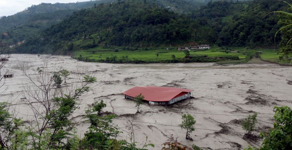 बाढीपहिरो र डुबानमा परि ३४ को मृत्यु, ४४ घाइते, २४ जना वेपत्ता