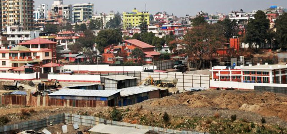 अधिकांश जग्गा तीन जनाका नाममा