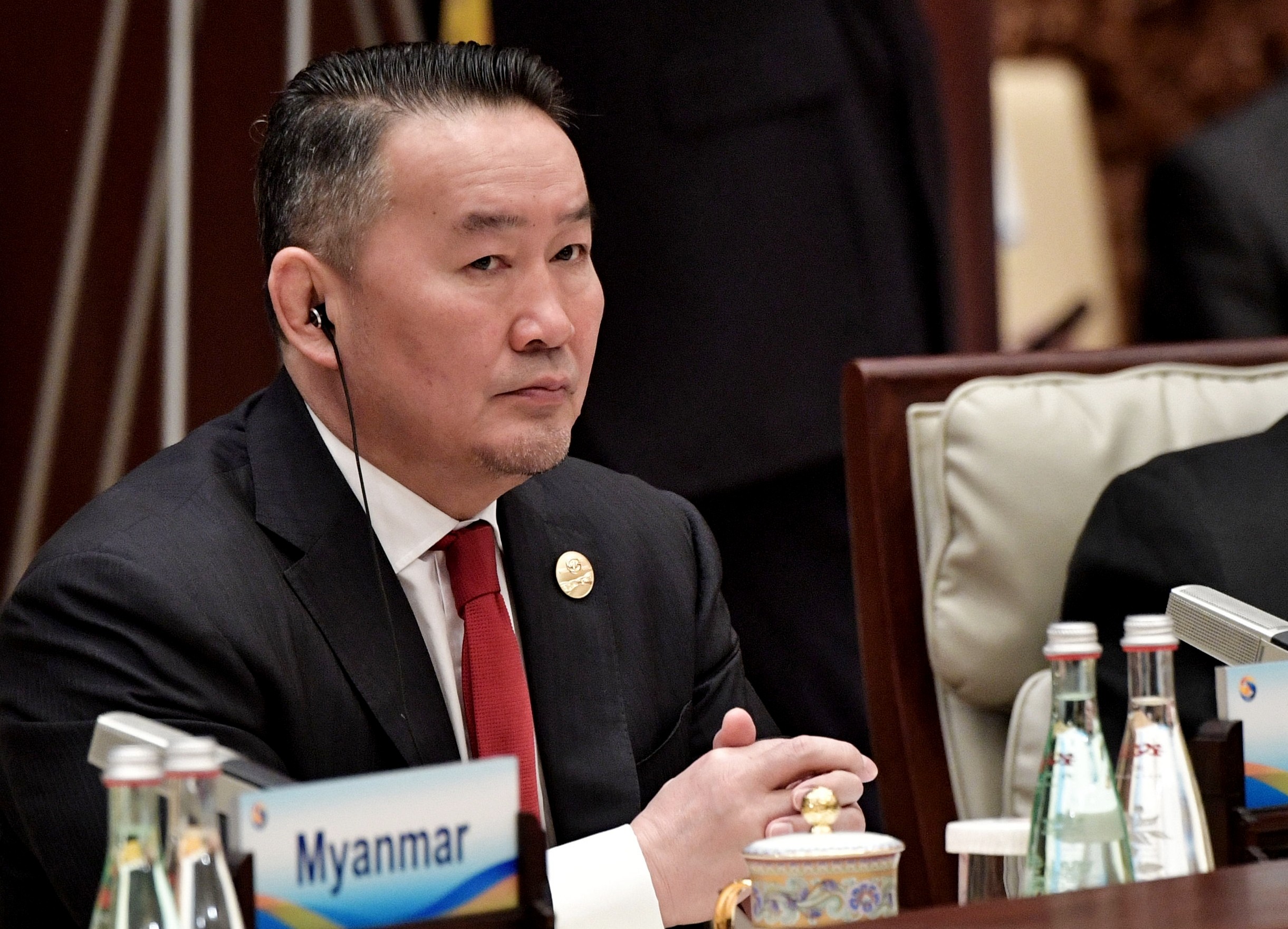 चीनबाट फर्किए लगत्तै मंगोलियाका राष्ट्रपतिलाई ‘क्वारेन्टाइन’मा राखियो
