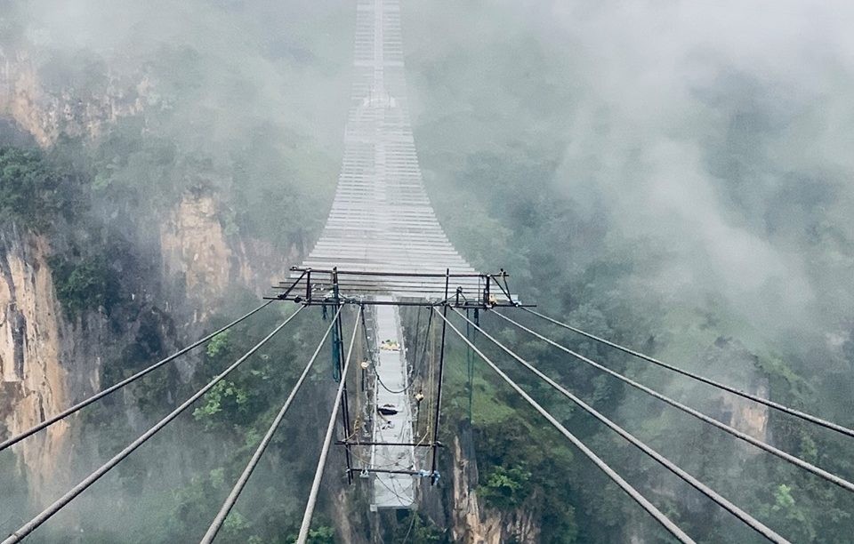 एशियाकै लामो झोलुङ्गे पुल निर्माणको अन्तिम चरणमा